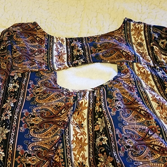 Francesca's Miami Paisley multi colored blouse - Picture 5 of 5